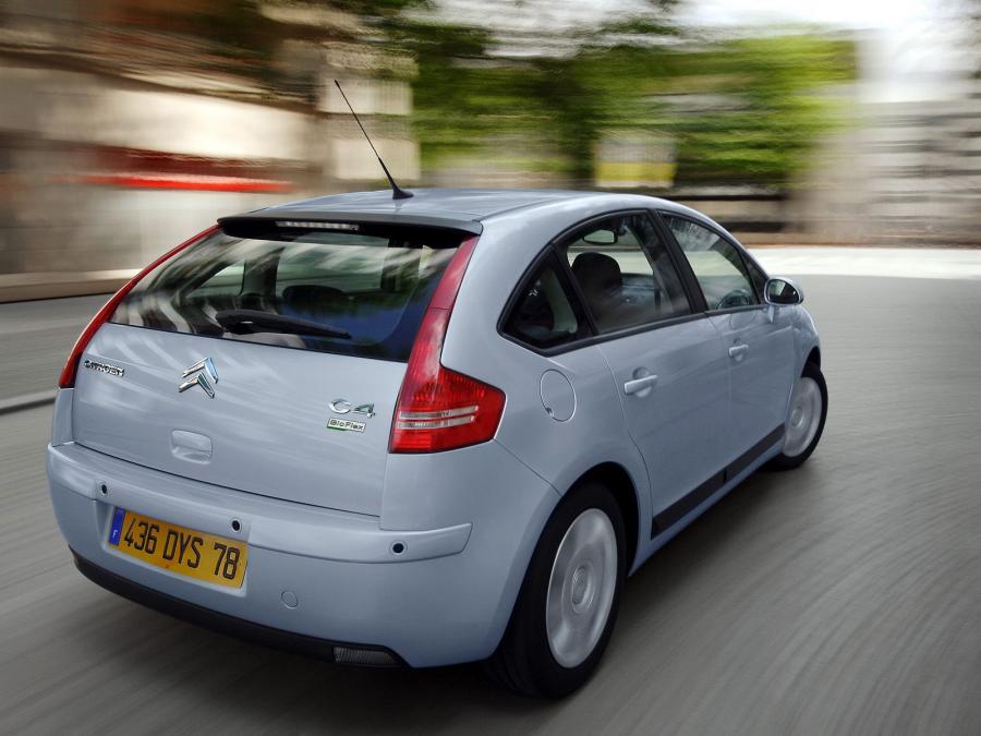  Citroen C4 BioFlex 2004 года  (фото 3 из 9)